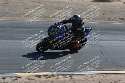 media/Jan-14-2024-SoCal Trackdays (Sun) [[2e55ec21a6]]/Turn 10 Inside (110pm)/